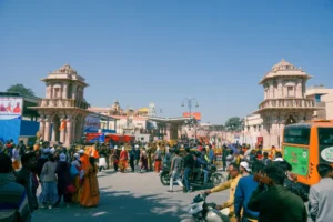 crowd near Ram Mandir